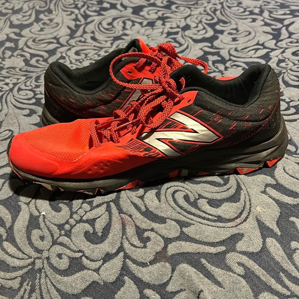 Men’s gently used size 12 New Balance
